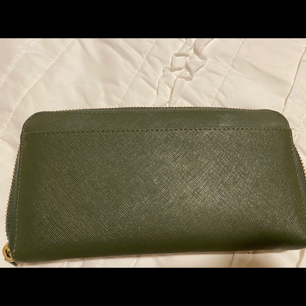 Kate Spade Wallet - Picture 4 of 4